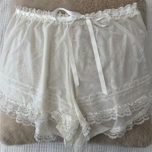 Out from Under UO Elegant White Lace Women's Sleep Shorts
